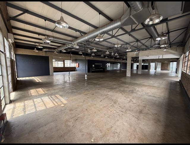500M² OFFICE TO LET IN MILPARK